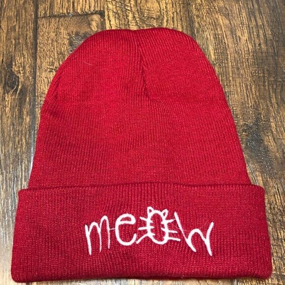 Meow red beanie never worn - Picture 1 of 4